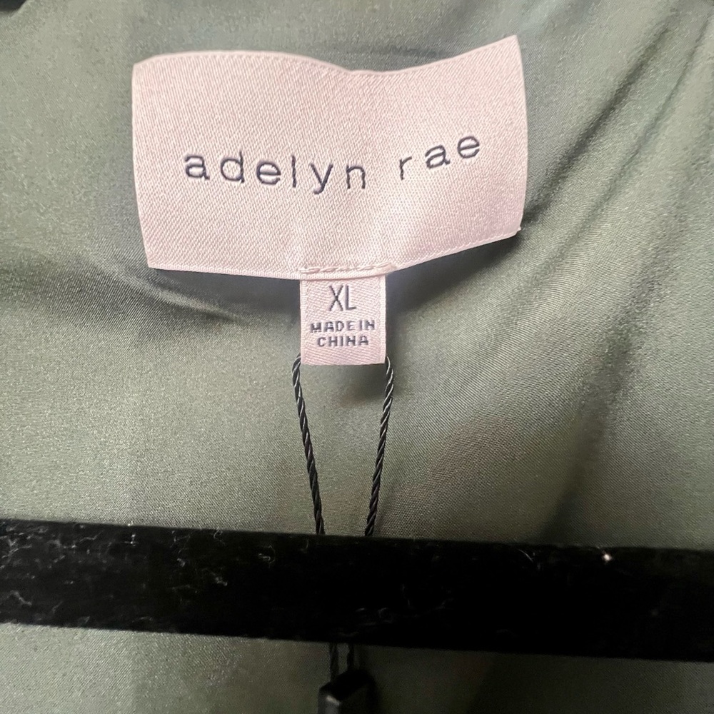 Brand new never worn adelyn satin floral dress the pattern is blurred on purpose
